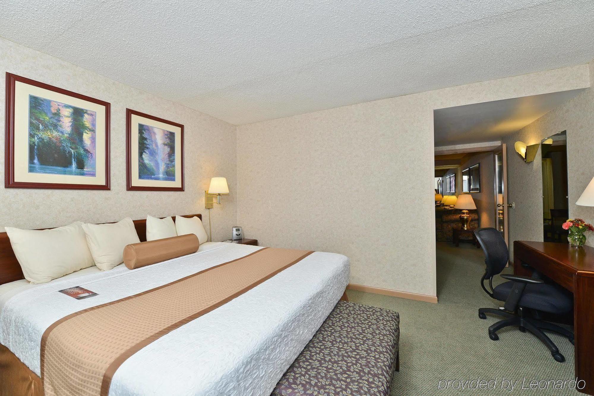 Holiday Inn Wilkes Barre - East Mountain, An Ihg Hotel Εξωτερικό φωτογραφία